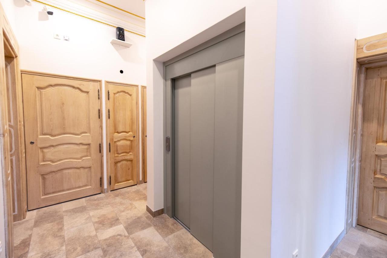 Appartement Maison De L'Eglise Du Couvent Narbonne Bagian luar foto